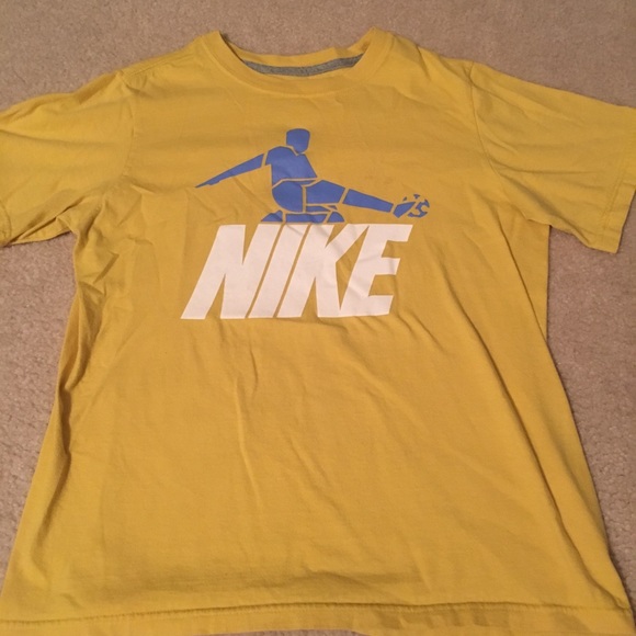 nike soccer tee